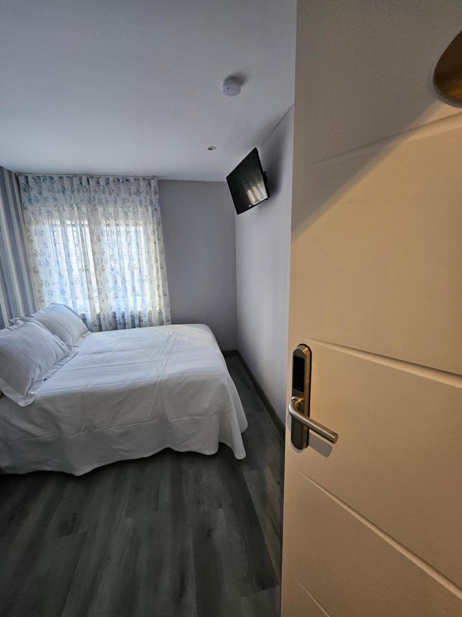 Hostal Foncalada Oviedo Dış mekan fotoğraf