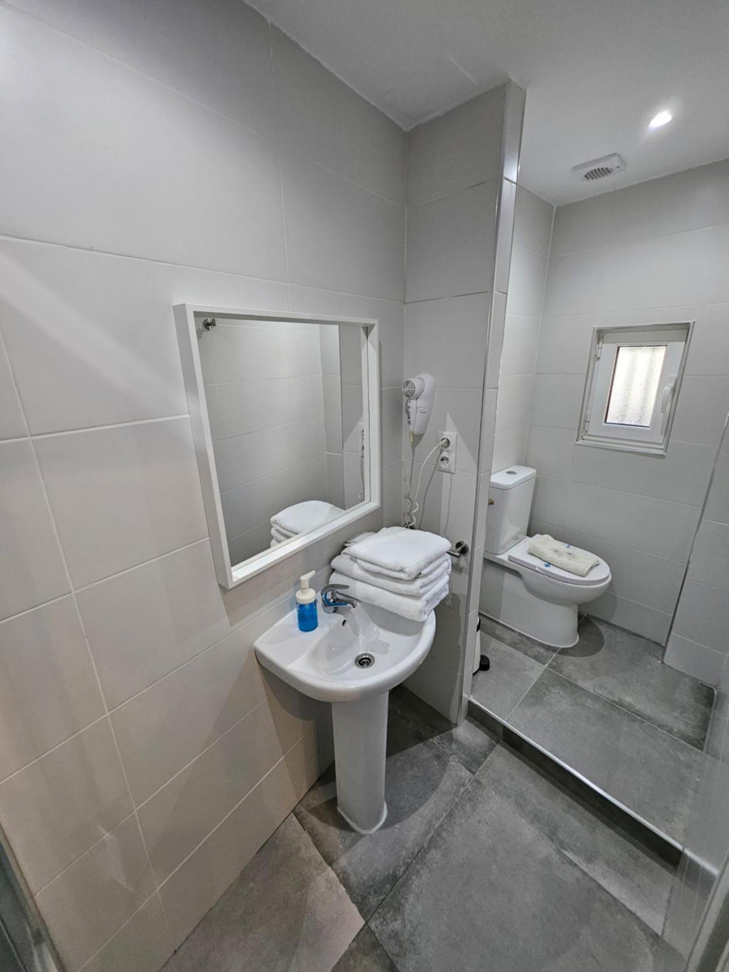 Hostal Foncalada Oviedo Dış mekan fotoğraf