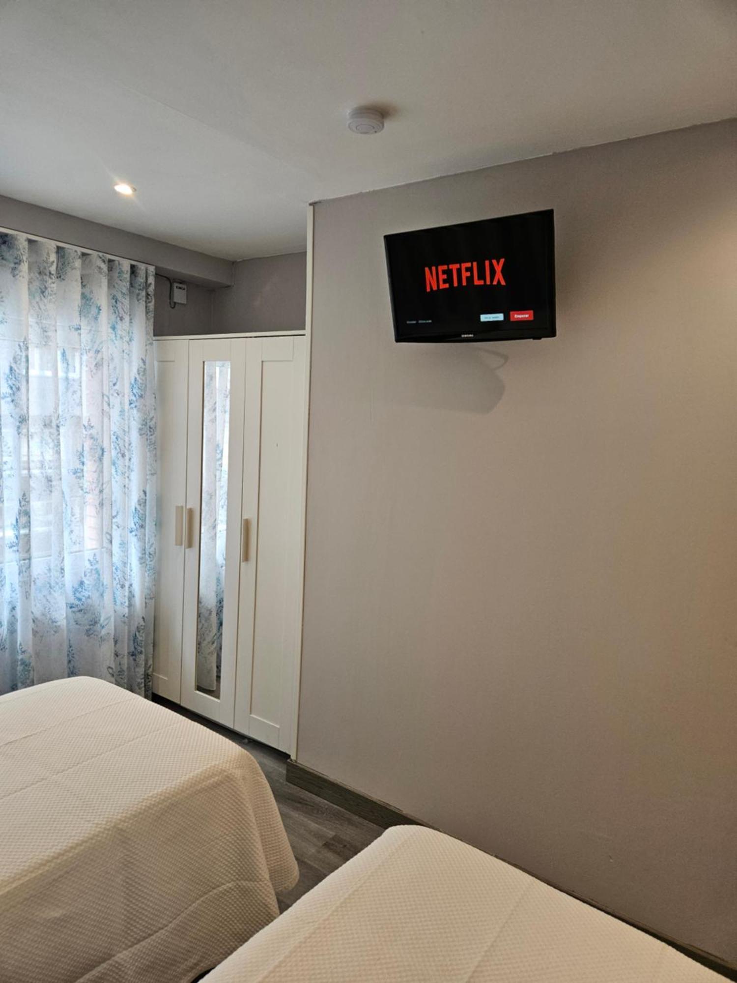 Hostal Foncalada Oviedo Dış mekan fotoğraf