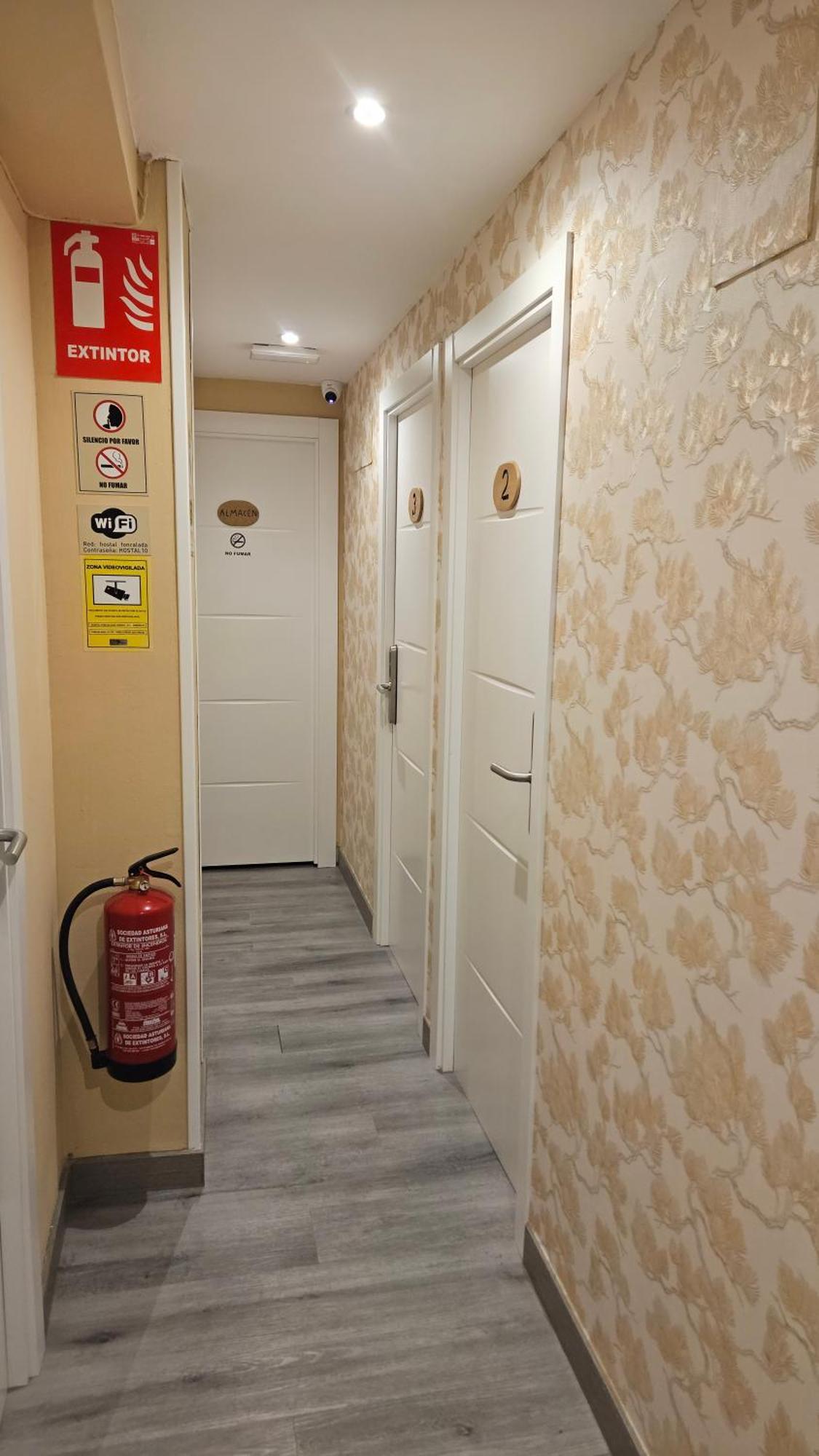 Hostal Foncalada Oviedo Dış mekan fotoğraf
